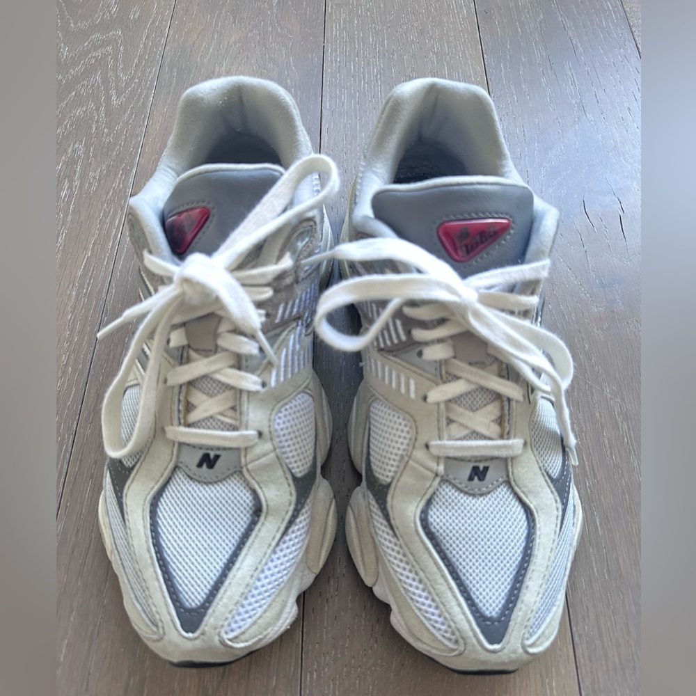 New Balance 9060 Grey/White